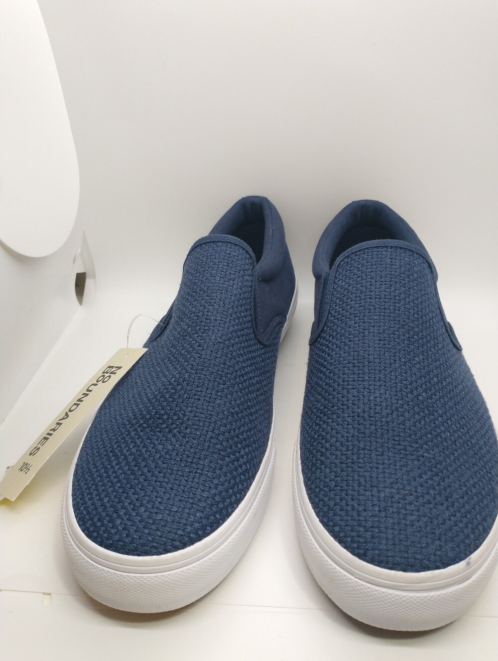 No Boundaries Men's Clinton Slip On Casual Sneakers, Size US 10.5